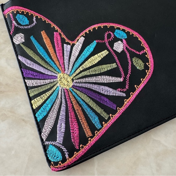 Pineda Covalin Leather Clutch Bag - Picture 3 of 14